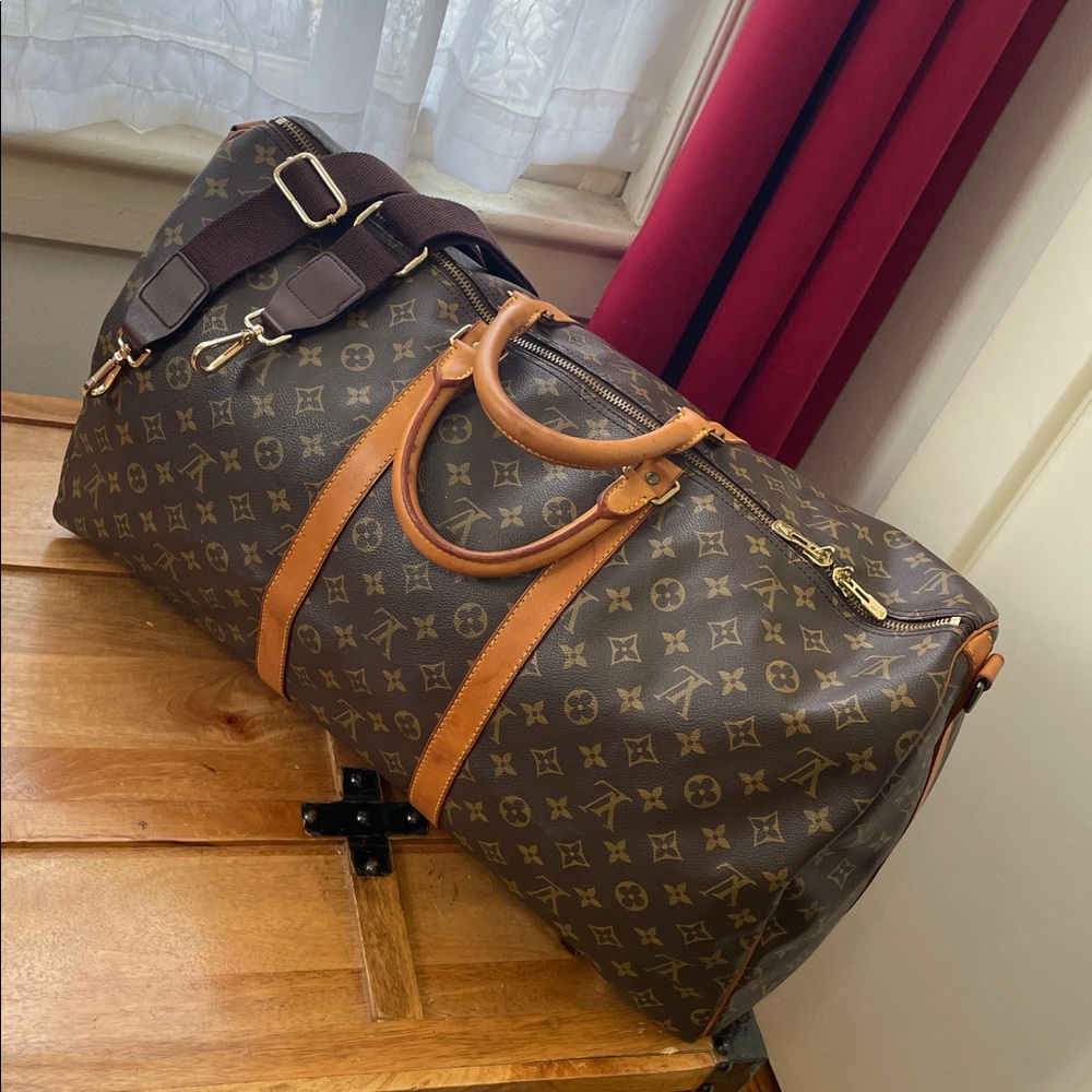 Louis Vuitton Bandouliere Keepall 55 Travel Bag